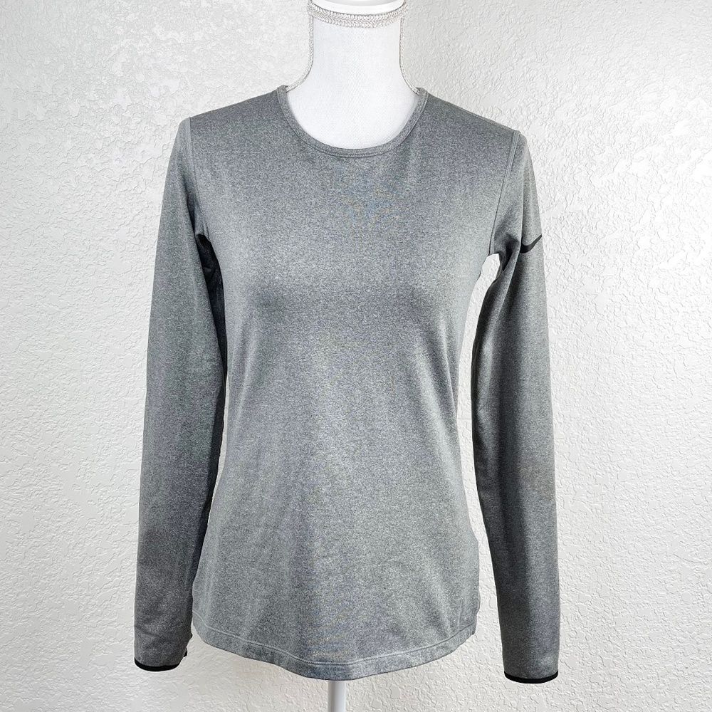 Nike Women's Grey Long Sleeve Performance Dry-Fit Shirt w/ Thumb Holes Medium